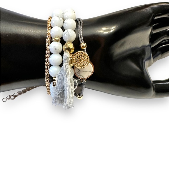 4/$25 -  Set of 4 Beaded Boho Bracelets - Picture 3 of 6